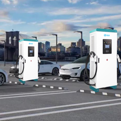 การชาร์จอย่างรวดเร็ว DC 120kw อีวี ชาร์จเจอร์ All In One พร้อมปืนชาร์จสองครั้ง